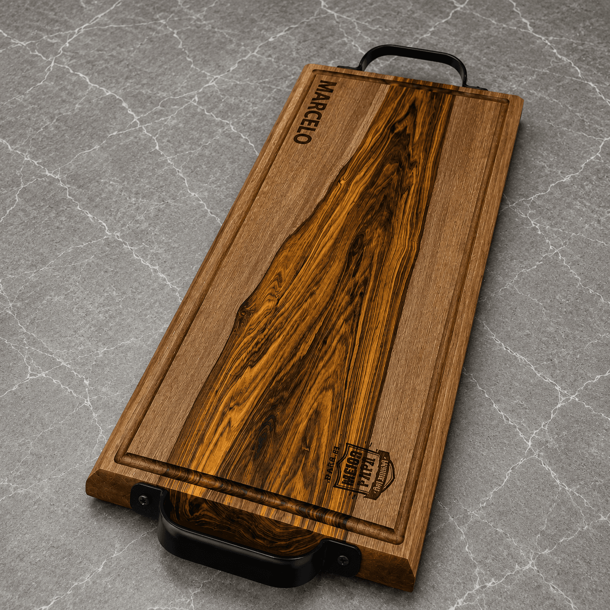 Tabla de Asado con Manija de Hierro · Guayubira 50×24 cm